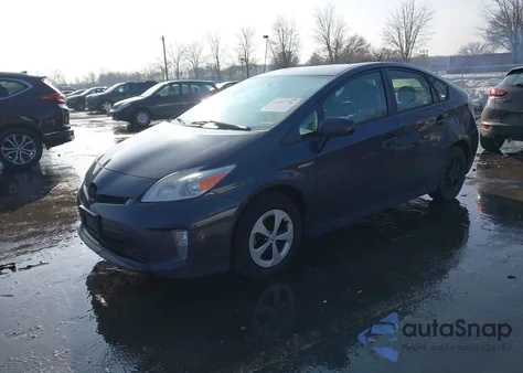2013 Toyota Prius Two z USA, uszkodzony, nr VIN JTDKN3DUXD5617858